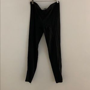 Black Leggings With Zippered Ankles